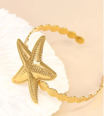Bracelet Étoile de Mer Doré en Acier Inoxydable