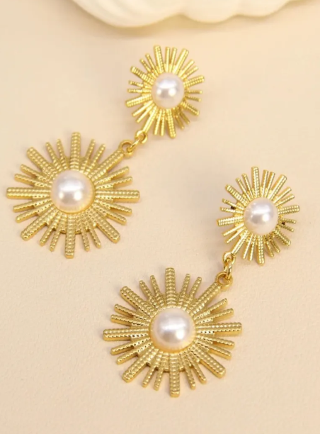 Boucles d’Oreilles Soleil & Perles en Acier Inoxydable Doré