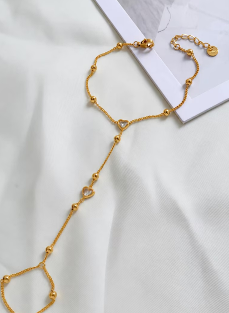 Bracelet de Main Cœur Doré en Acier Inoxydable