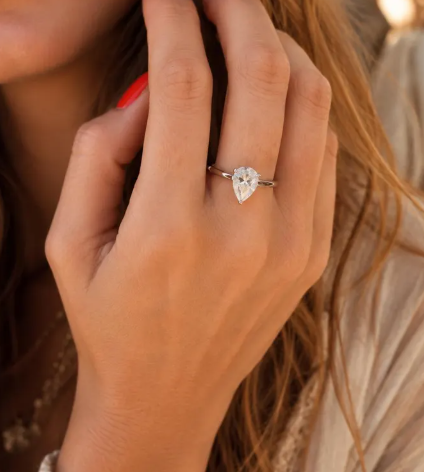 Bague Réglable Argentée Pierre Goutte en Acier Inoxydable